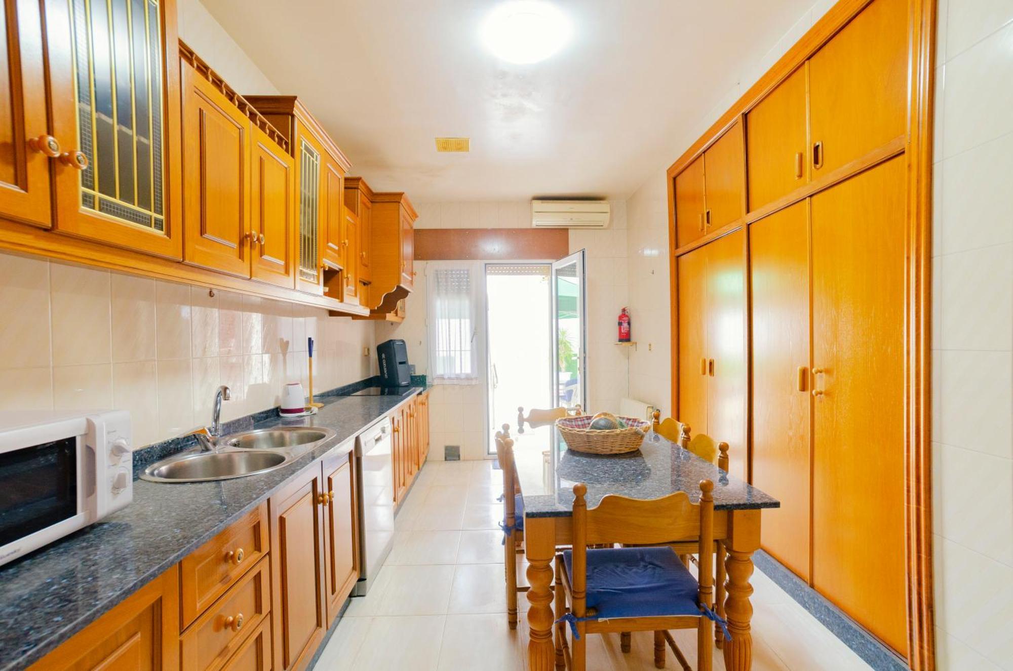 Villa Taala Con Terraza 洛斯尼托斯 外观 照片