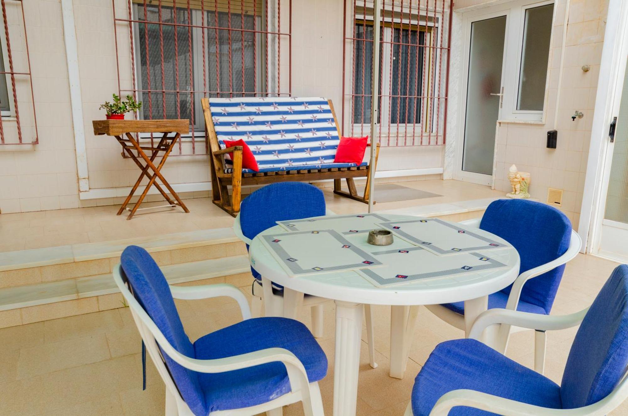 Villa Taala Con Terraza 洛斯尼托斯 外观 照片